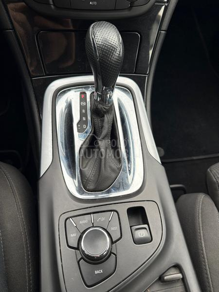 Opel Insignia 2.0 turbo