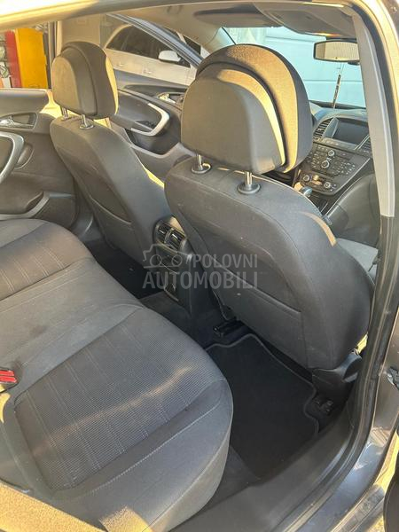 Opel Insignia 2.0 turbo