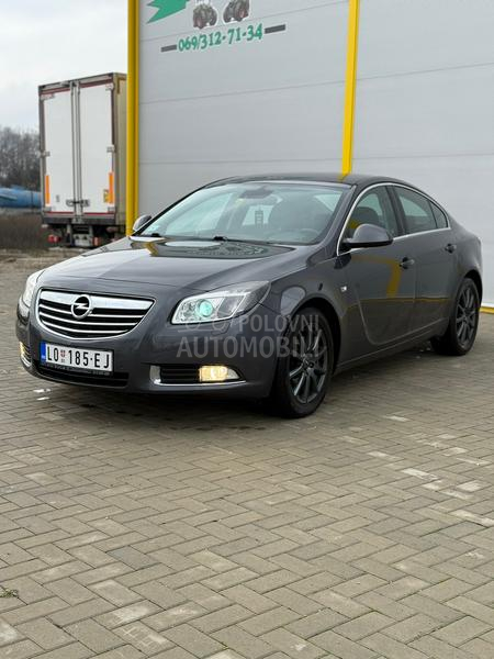 Opel Insignia 2.0 turbo