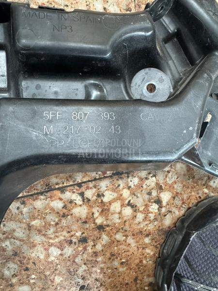 nosac branika desni zadnji