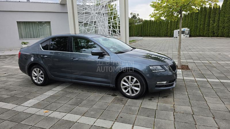Škoda Octavia 1.6 STYLE