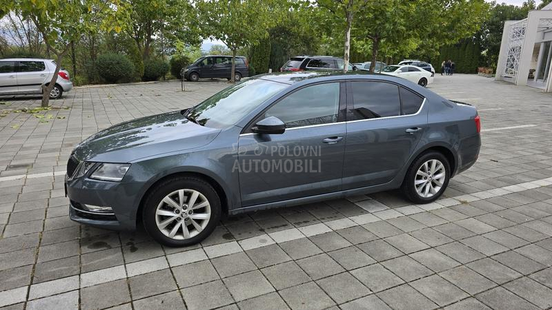 Škoda Octavia 1.6 STYLE