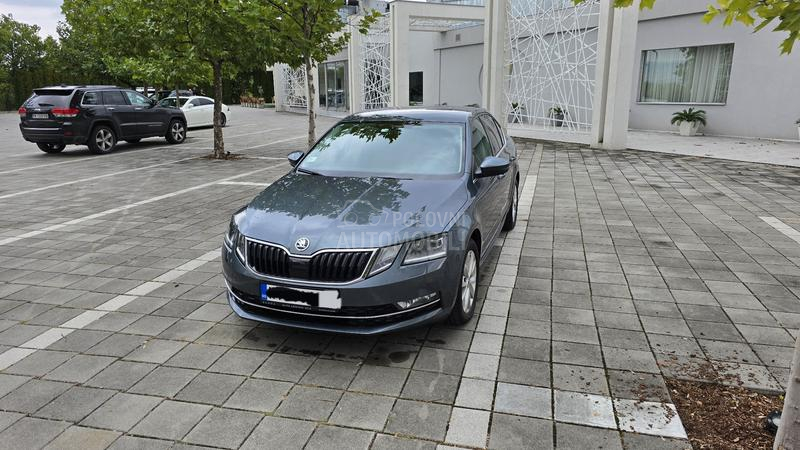 Škoda Octavia 1.6 STYLE