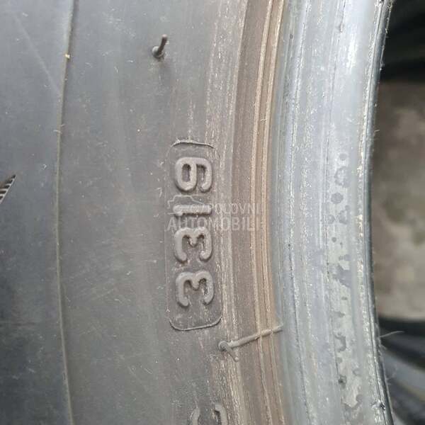 Bridgestone 215/65 R16 Zimska