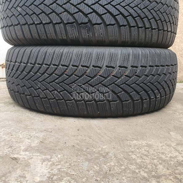 Bridgestone 215/65 R16 Zimska