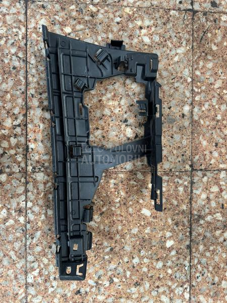 nosac prednjeg branika desni