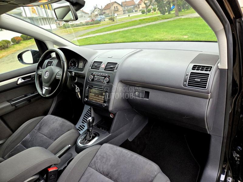 Volkswagen Touran 1.4Tsi Highline DSG