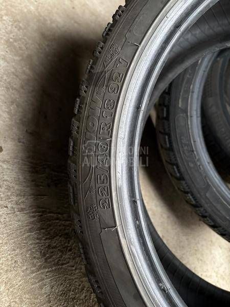 Tigar 225/40 R18 Zimska