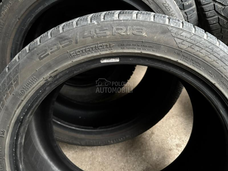 Nokian 235/45 R18 Zimska