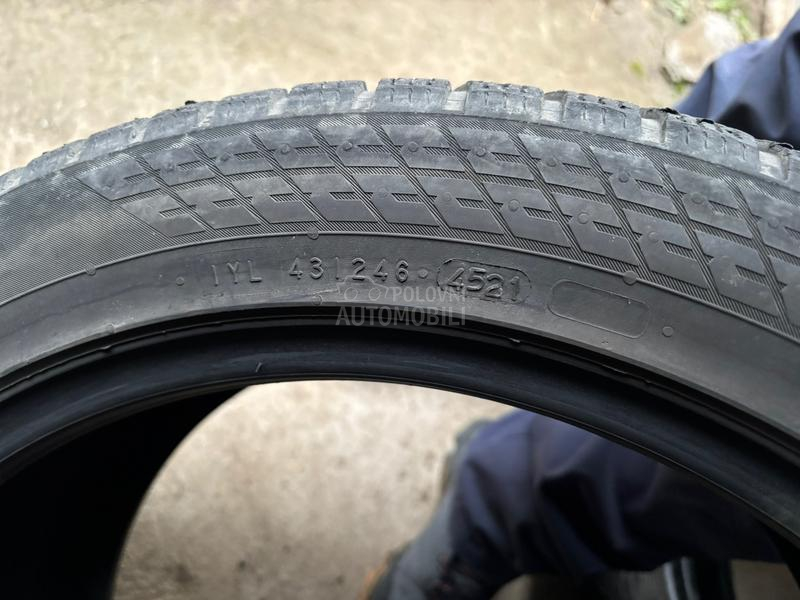Nokian 235/45 R18 Zimska