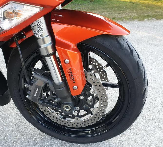 Kawasaki Z1000SX Candy Orange