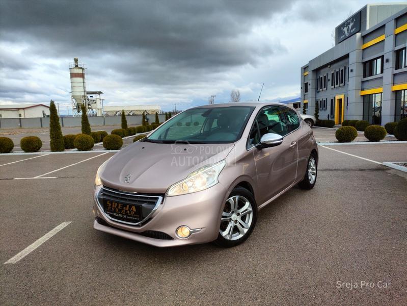 Peugeot 208 FUL LED D1ODA