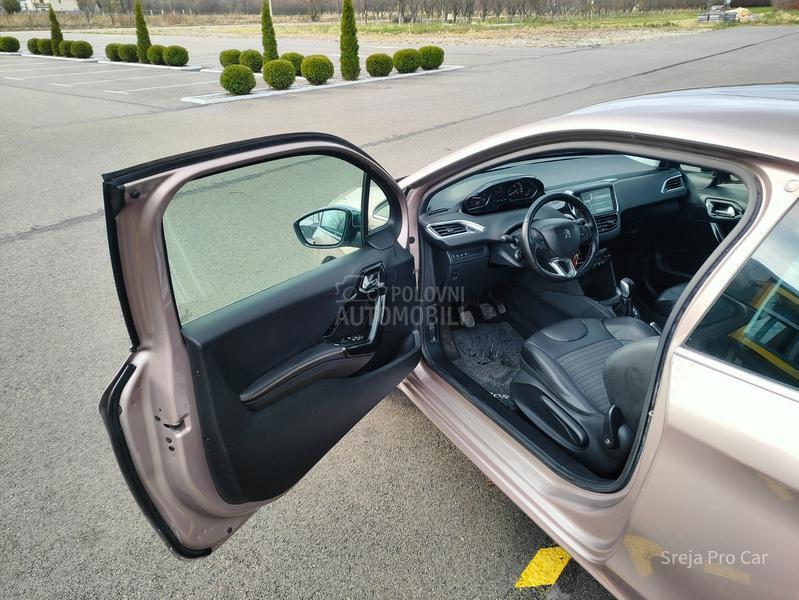 Peugeot 208 FUL LED D1ODA