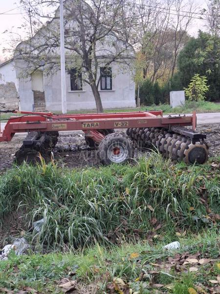 Tanjirača Komerc v32