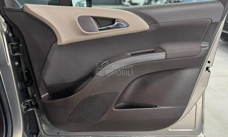 Opel Meriva 1.4 TURBO COLOR CH