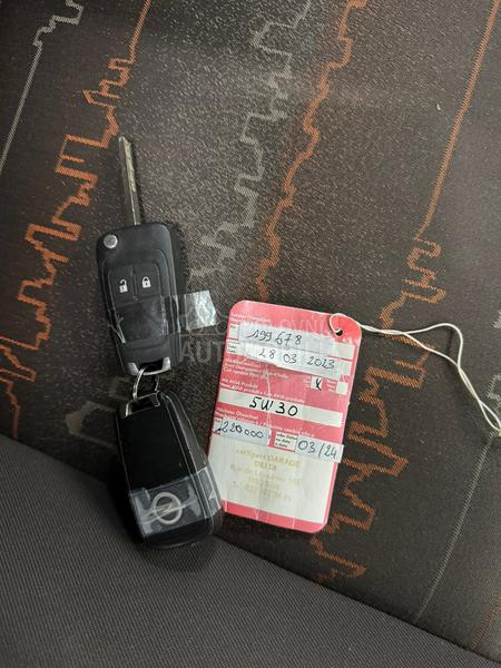 Opel Meriva 1.4 TURBO COLOR CH