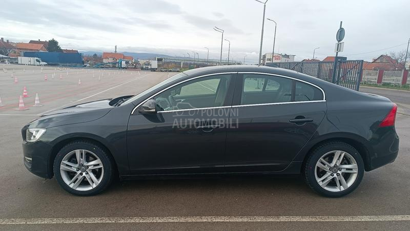 Volvo S60 D2