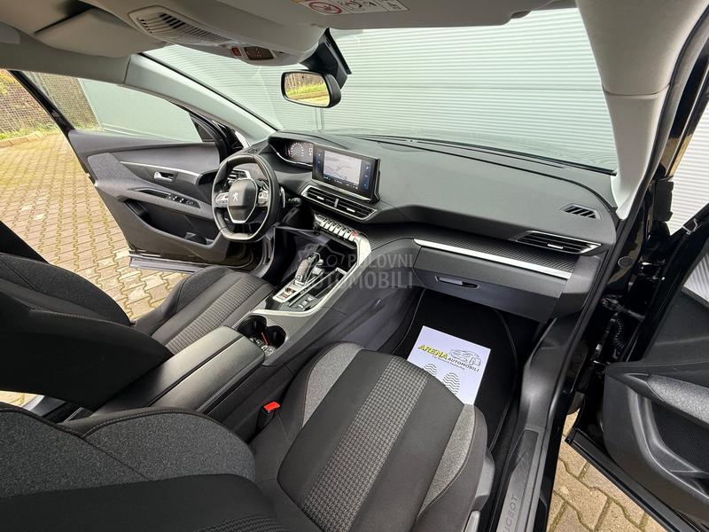 Peugeot 3008 1.2 ACTIVE/AUT
