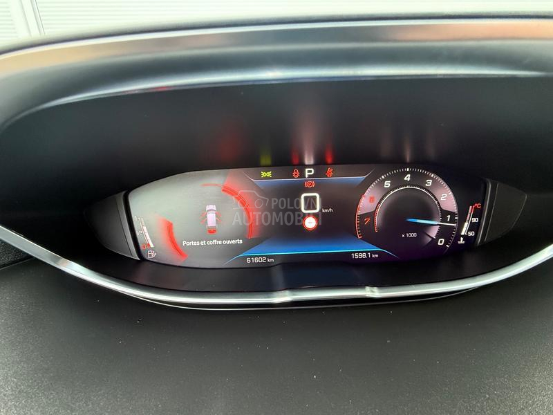 Peugeot 3008 1.2 ACTIVE/AUT
