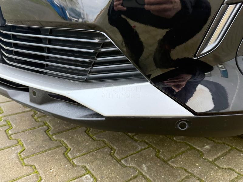 Peugeot 3008 1.2 ACTIVE/AUT