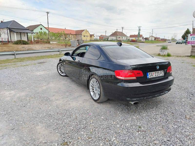 BMW 320 E92