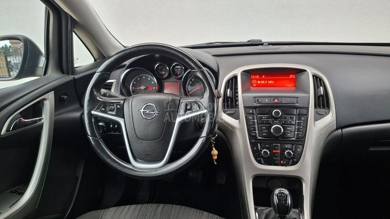 Opel Astra J 1.6 EcoFlex