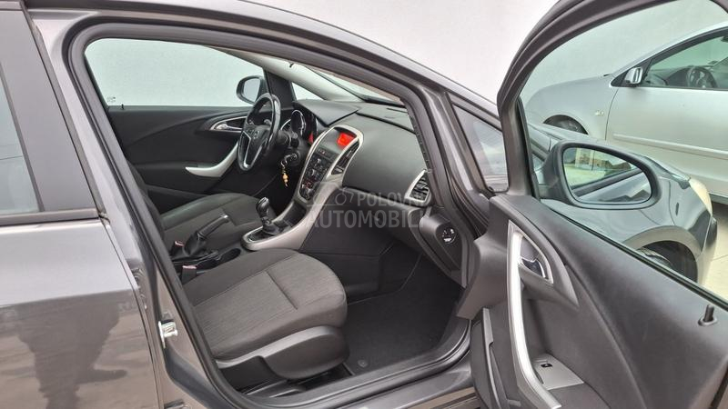 Opel Astra J 1.6 EcoFlex