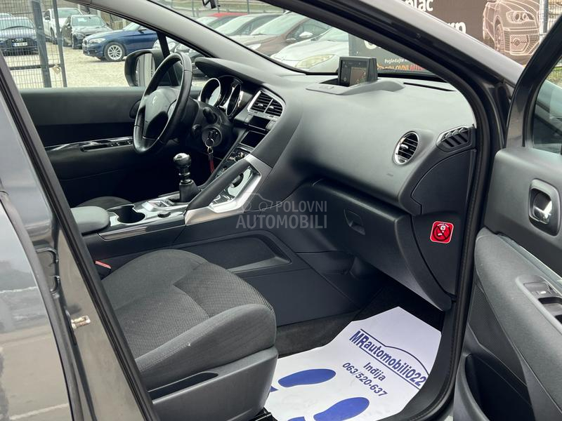 Peugeot 3008 1.6BLUEHDi/NAAV/LED