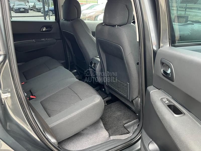 Peugeot 3008 1.6BLUEHDi/NAAV/LED