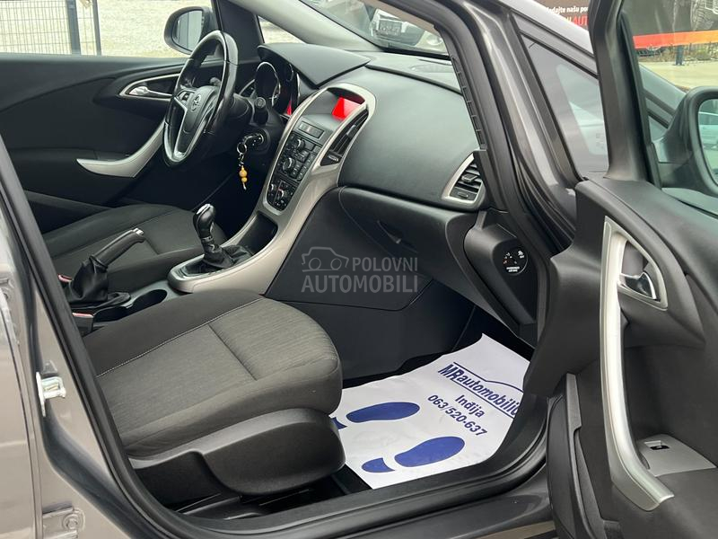 Opel Astra J 1.6b EcoFlex