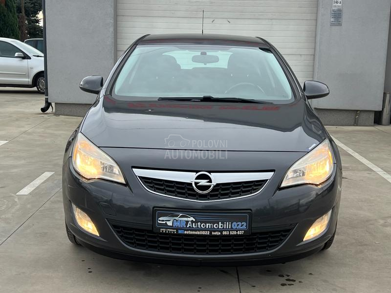 Opel Astra J 1.6b EcoFlex