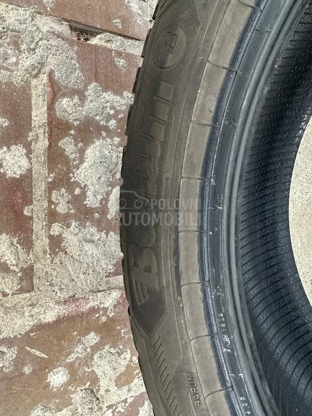 Barum 225/45 R19 Zimska