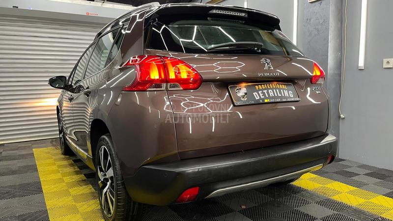 Peugeot 2008 URBAN CROSS