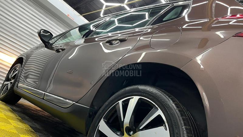 Peugeot 2008 URBAN CROSS