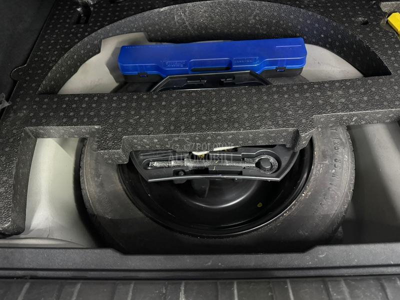 Peugeot 2008 URBAN CROSS