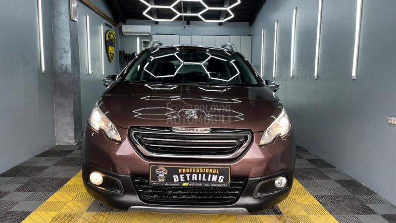 Peugeot 2008 URBAN CROSS