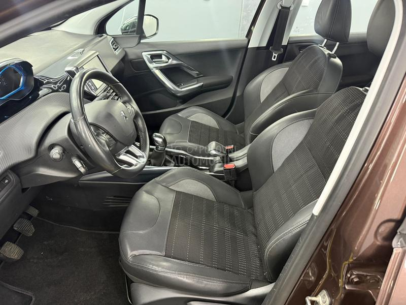 Peugeot 2008 URBAN CROSS