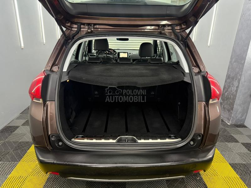 Peugeot 2008 URBAN CROSS