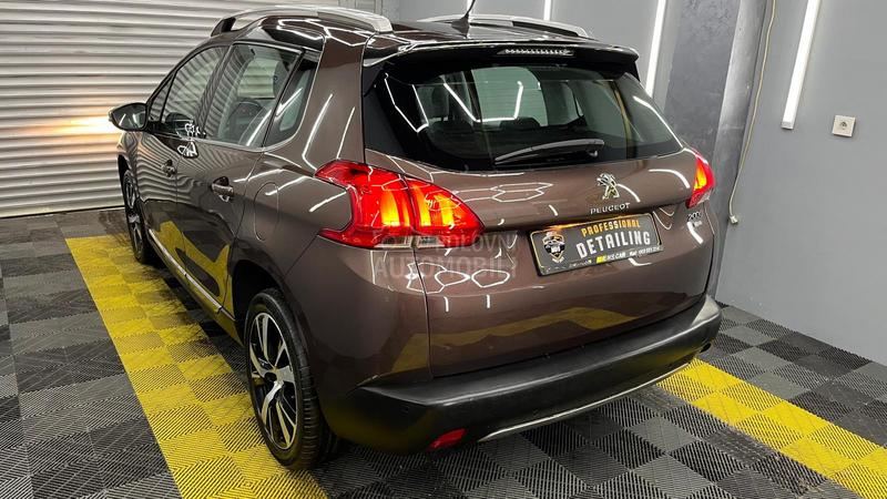 Peugeot 2008 URBAN CROSS