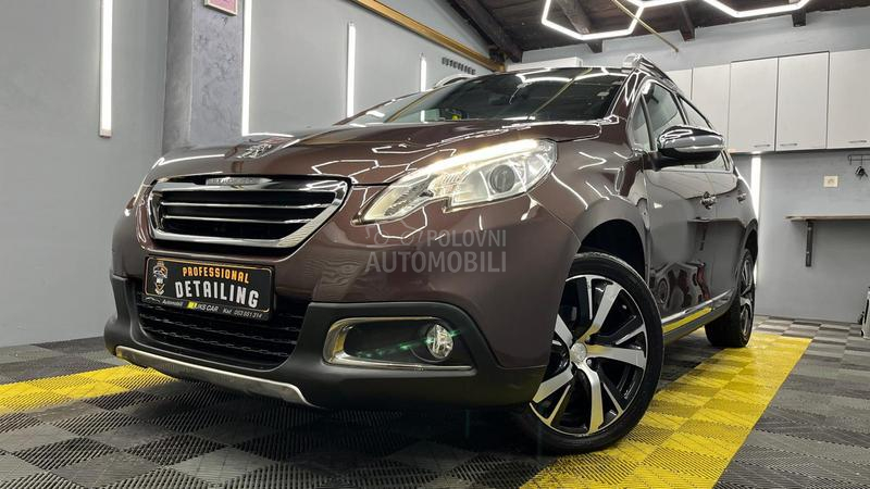Peugeot 2008 URBAN CROSS