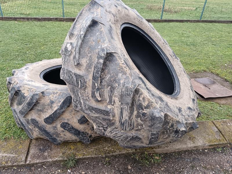 Continental 420/70 R24