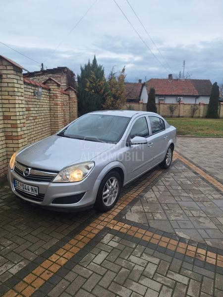 Opel Astra H 1.6