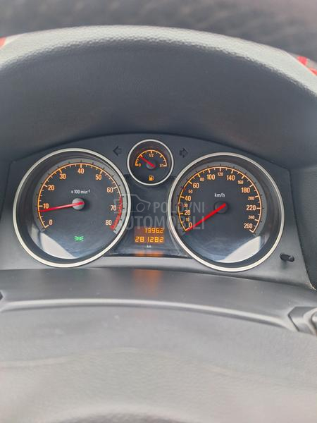 Opel Astra H 1.6