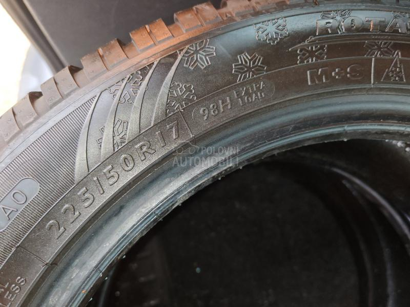 Dunlop 225/50 R17 Zimska