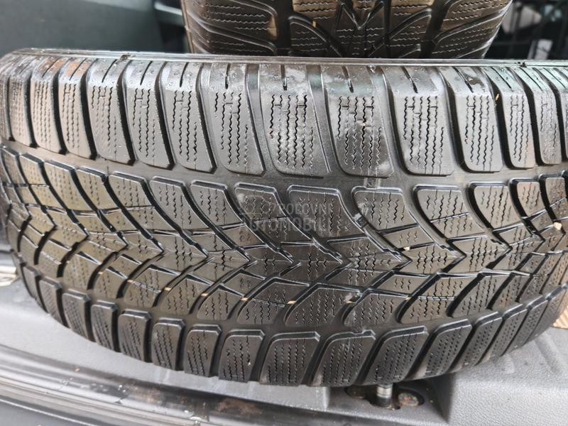 Dunlop 225/50 R17 Zimska