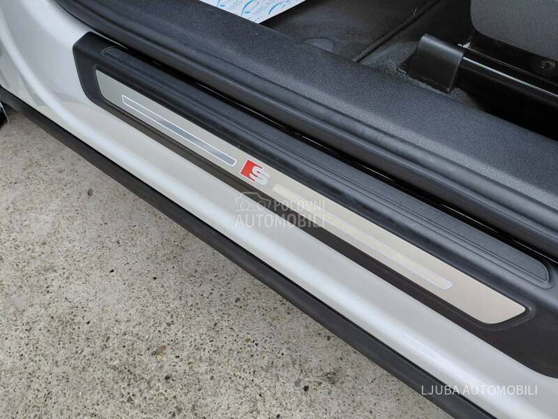 Audi Q5 2.0tdi S LINE