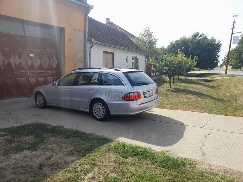 Mercedes Benz E 220 w211