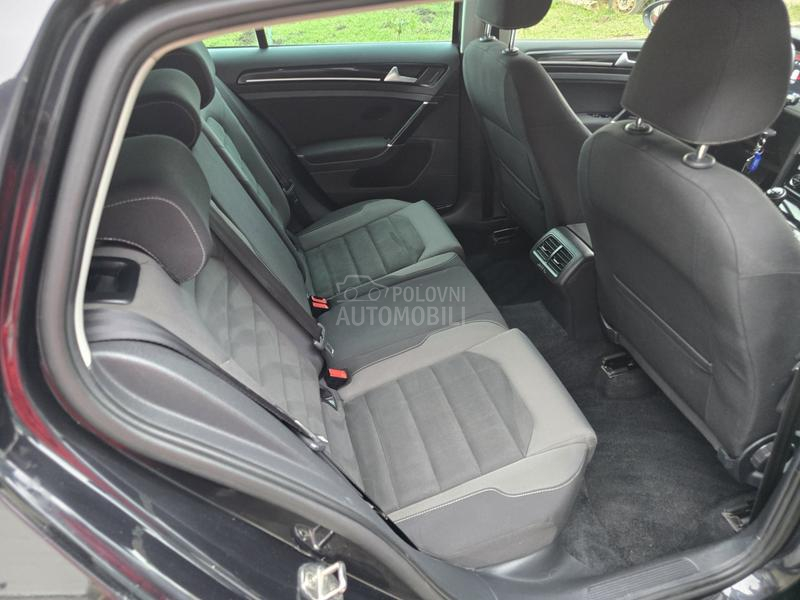 Volkswagen Golf 7 1.6 TDI//VIRTUAL//