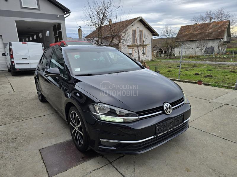 Volkswagen Golf 7 1.6 TDI//VIRTUAL//