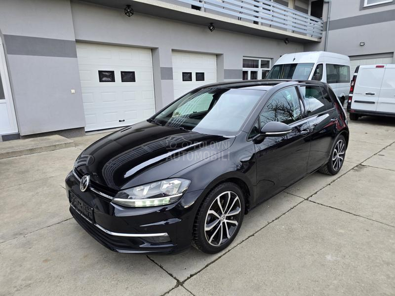 Volkswagen Golf 7 1.6 TDI//VIRTUAL//